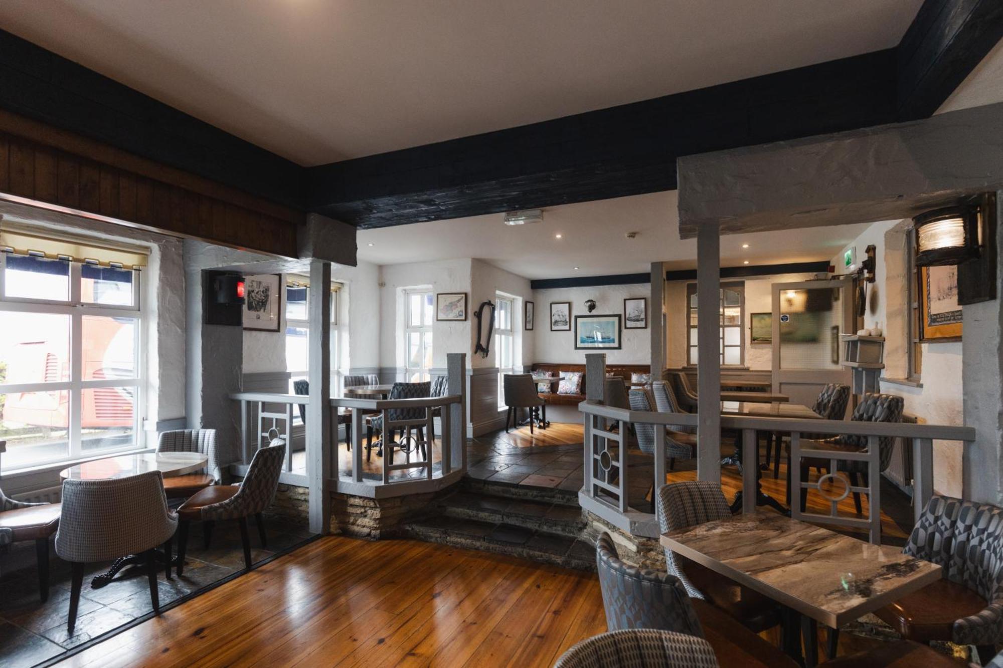 Gray'S At Bushmills Hotel ภายนอก รูปภาพ